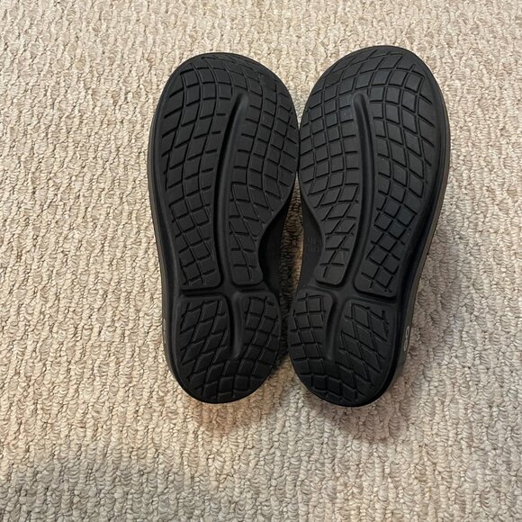 OOFOS OOcloog - Gray Camo Print Recovery Clog -  Womens Size 8 - Picture 3 of 8